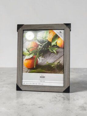NWT Darice Home Distressed Gray 12 x 16 Wood Picture Frame Farmhouse Gallery